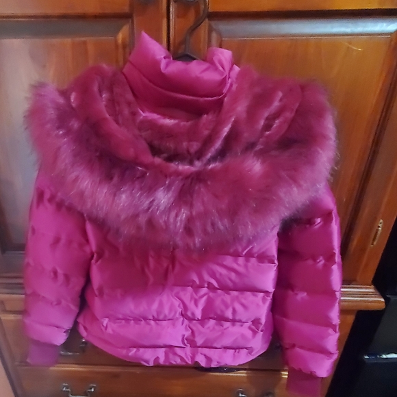 2 gorgeous Guess coats - Picture 4 of 4